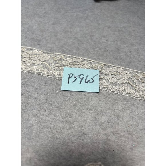 Vintage CreamFloral Lace Trim 7 yards + 8" long x 2" wide Sewing Craft Supply - Picture 6 of 6